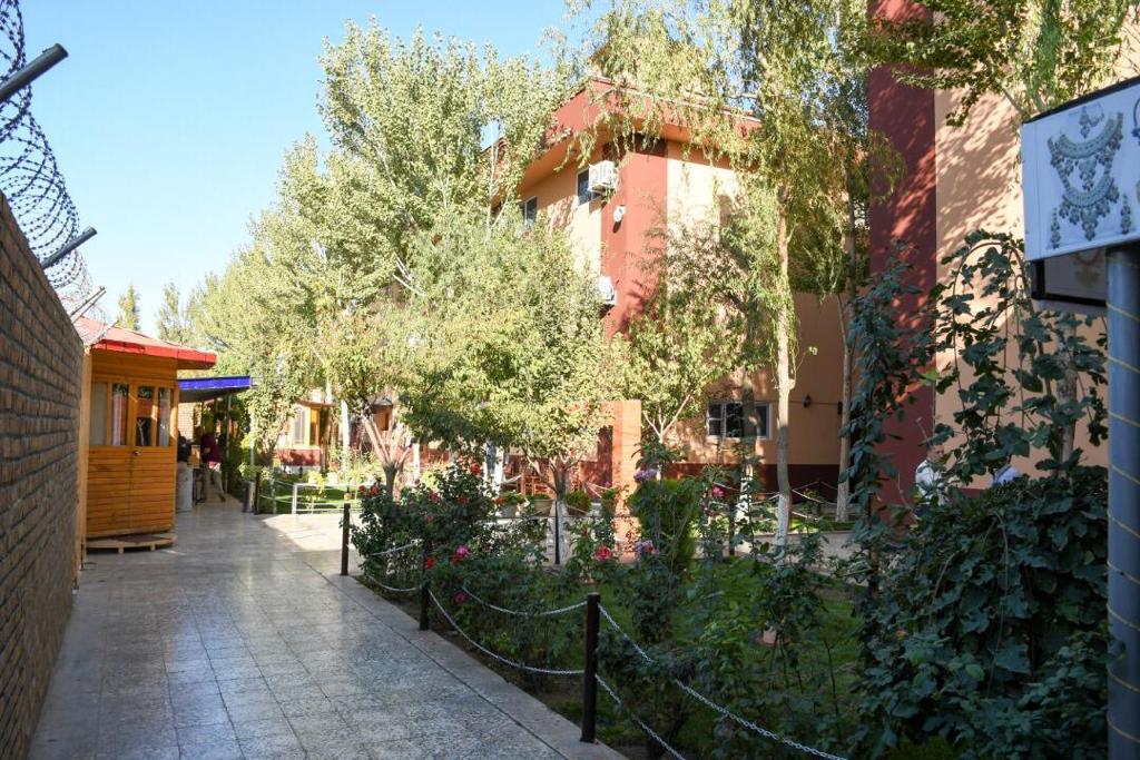 Darya Village Hotel Services